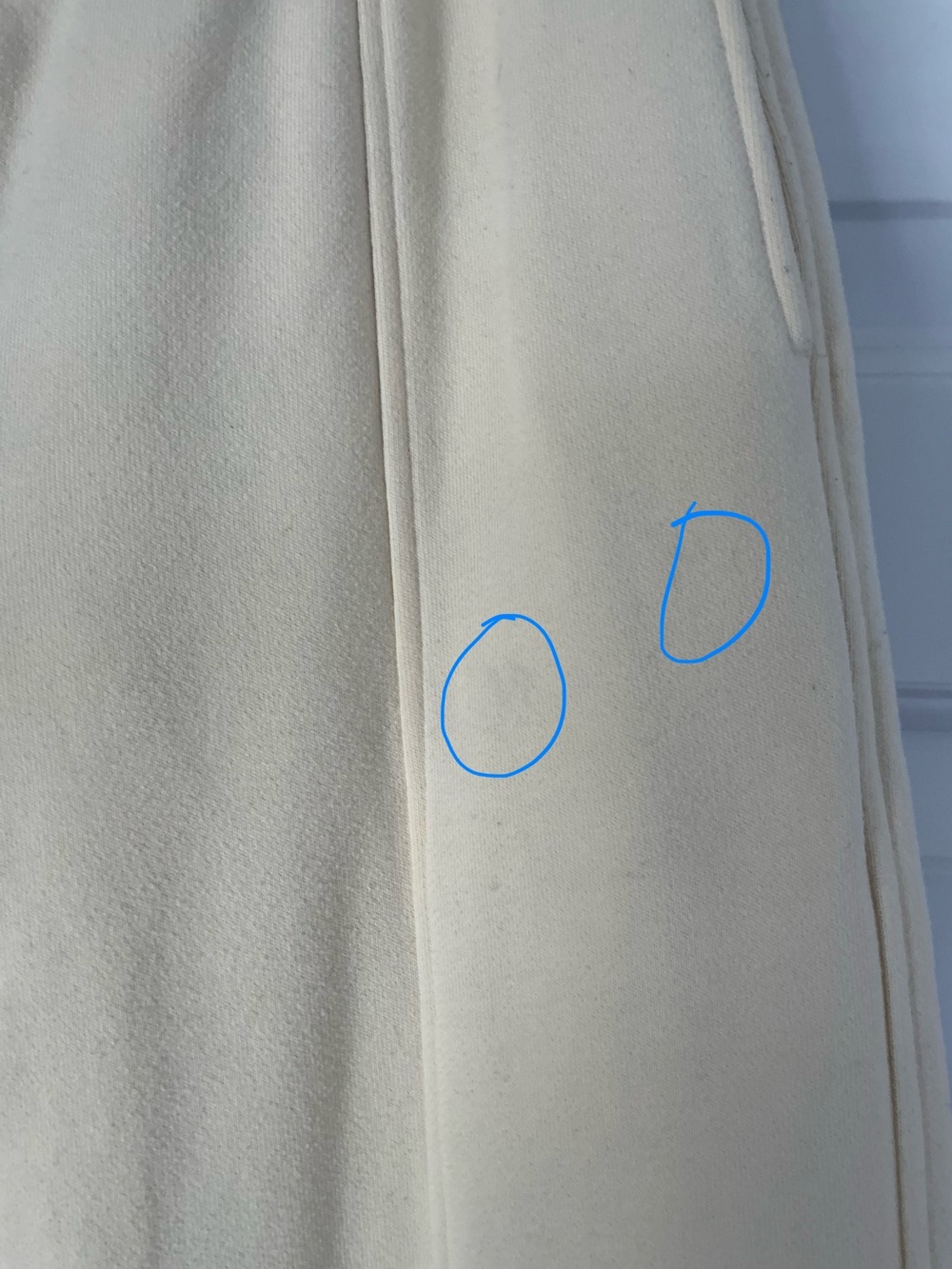ALO Yoga Straight Leg Sweatpants in French Vanilla S - Picture 15 of 16